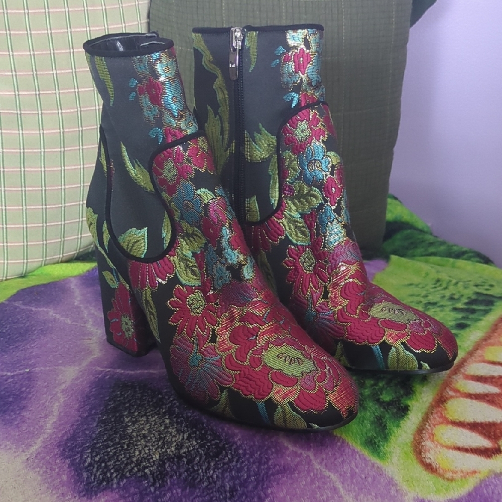 Floral Embroidered Ankle Boots
